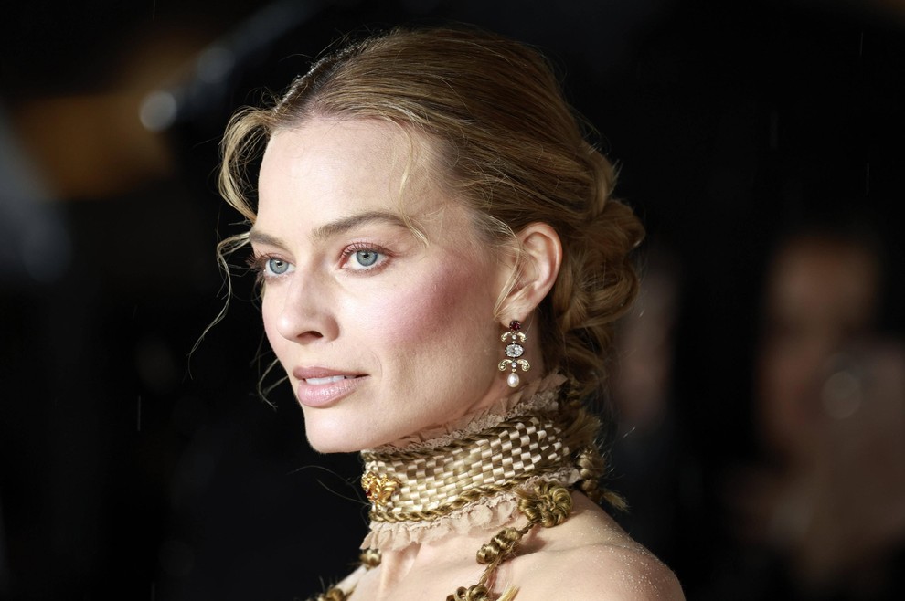 Margot Robbie je v zadnjem tednu naravnost navdušila s svojimi modnimi izbirami in še enkrat dokazala, da sodeluje z enim …