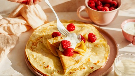 Lažje ne gre: pozabite na dolgotrajno pripravo in pomivanje, palačinke boste odslej pripravljali samo še na ta način