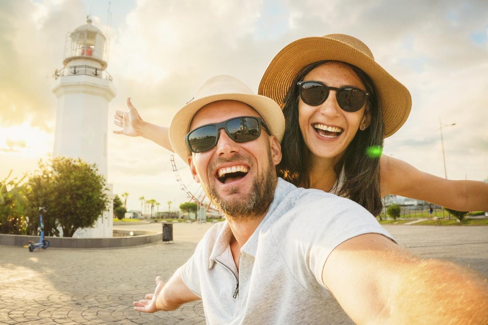 Dvojčka Za Dvojčke bo ključna komunikacija. Skozi pogovor – morda celo povsem naključen – se lahko začne odnos, ki bo …
