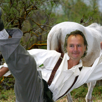 Bo po La Toyi v Kmetijo vstopil tudi Artur Štern?