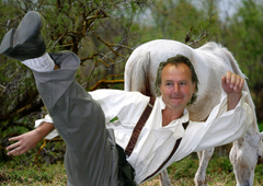 Bo po La Toyi v Kmetijo vstopil tudi Artur Štern?