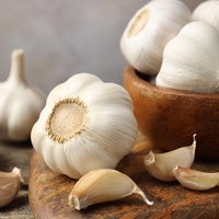 Kdaj ste kupili česen? Če ga imate doma toliko časa, ga takoj zavrzite!