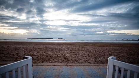 maroko dopust smrt mama 59 let anglija pes praska steklina