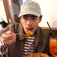 Moški z diagnosticirano hiperseksualnostjo razkril simptome (+ kako se spopada s tem stanjem)