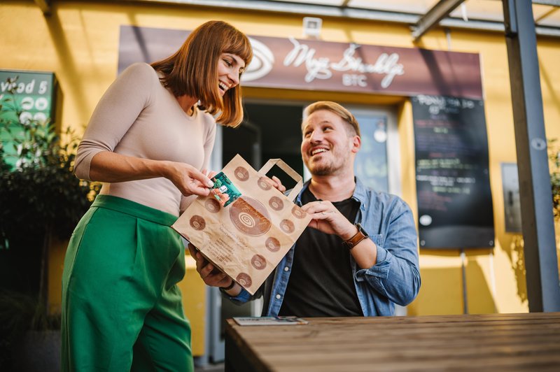 Zlata ribica lahko uresniči le tri želje. Darilna kartica BTC City pa vse!