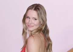 "Ali smem piti svoj urin?!": Slavna igralka z vprašanjem šokirala zdravnika, ta pa razkril, za koga gre