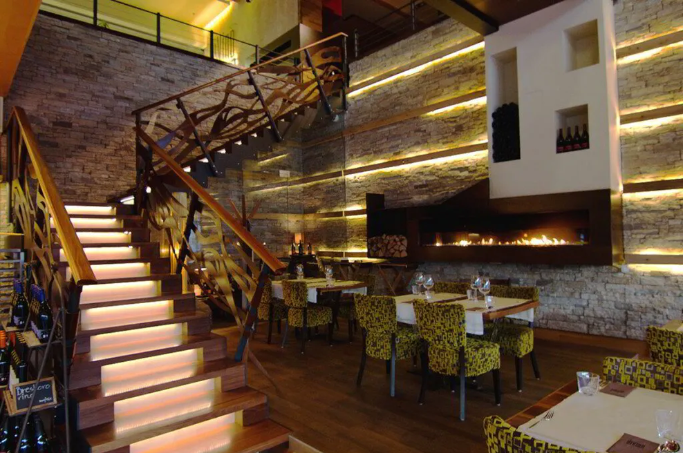 Kulinarični biser v središču BTC-ja navdušuje z vrhunskimi okusi in prav posebnimi vini (foto: Divino)