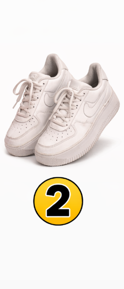 2 Superge Če si izbrala superge, si verjetno zelo sproščena, energična in pristna oseba. Rada imaš udobje in svobodo, zato …