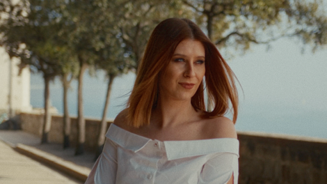 Eva Boto pevka videospot Če bi midva