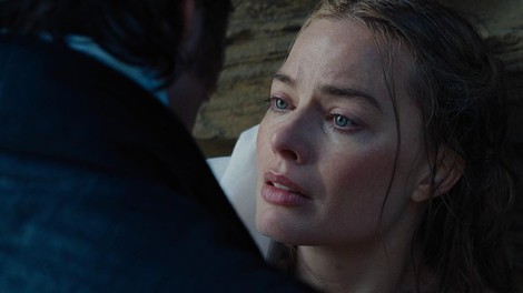 Mokri sedeži in strta srca: kontroverzen film Viharni vrh kot ljubezenska zgodba za generacijo Z