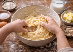 Hiter zajtrk, ki ga imajo vsi radi: topi se v ustih in pripravljen je en, dva, tri