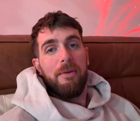 "Postane mi neprijetno!" Porno igralec razkril, kakšnih prizorov noče več snemati za nobeno ceno