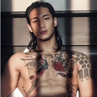 Postal menih in končal za rešetkami: Kako danes izgleda 'azijski aquaman' - moški, ki velja za najlepšega na svetu?