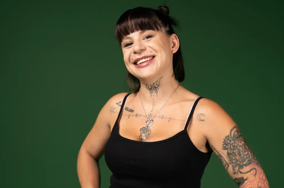 Kmetija: Urška pred kamero opravila test nosečnosti, ob rezultatu oba z Žanom oblile solze (foto: POP TV)