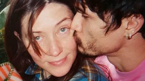 "Čutim pritisk glede otrok, moj partner je pripravljen, jaz pa ne – je to konec?" (zapis zaskrbljene ženske)