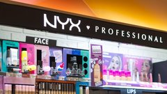 dm poslovalnice prenovljena dekorativna stojala