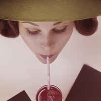 To je sok, ki zaustavi nastajanje gubic na obrazu (in zakaj ženske v zrelih letih prisegajo nanj)