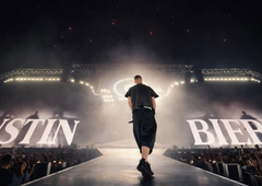 "Princ popa je nazaj!": Justin Bieber na Coachelli sprožil val mešanih odzivov