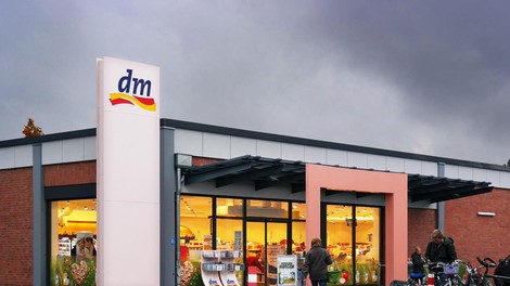 dm trgovina drogerija poslovalnica