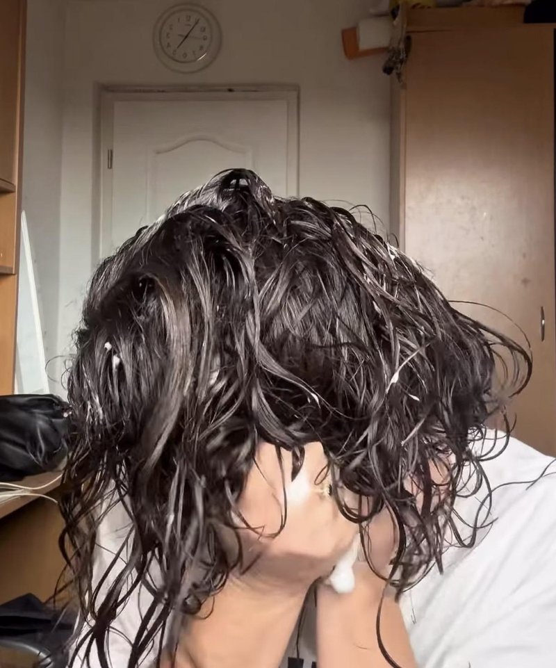 dolgi lasje kodri nega