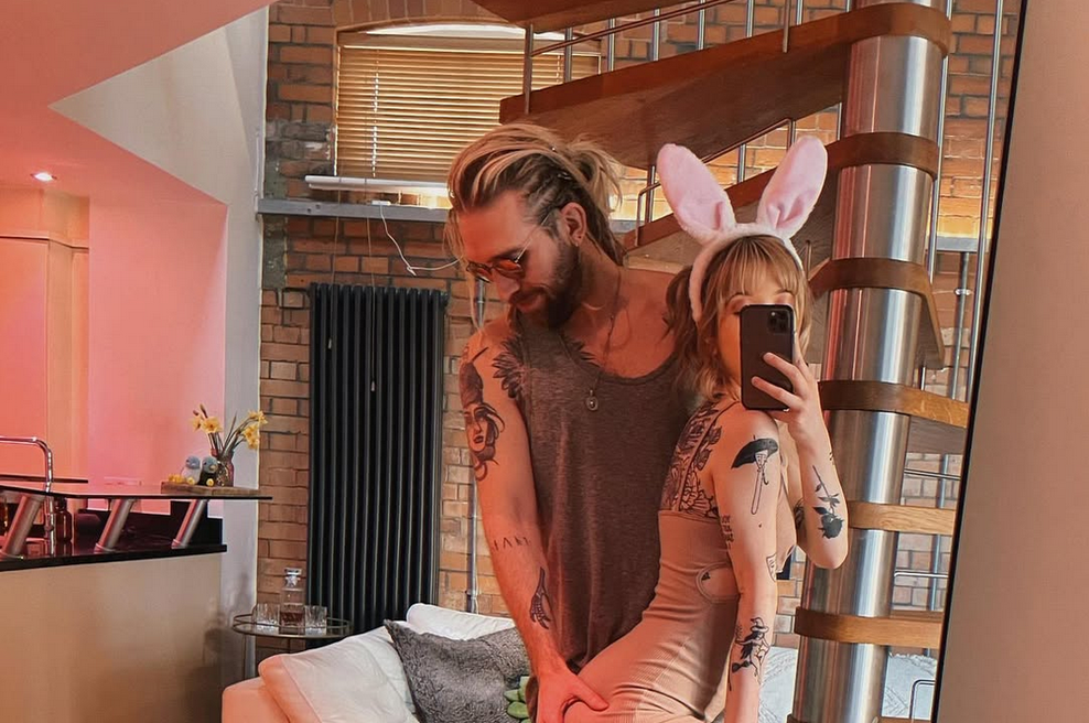 "Moj fant me spodbuja, da ga varam, in z mojimi ljubimci celo prijateljuje!" (Resnična zgodba) (foto: Instagram/@littlepidge)