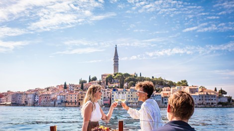 Pomlad na Hrvaškem: festivali, narava in aktivna doživetja po regijah