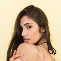 "Med menstruacijo me je oralno zadovoljil in občutek je bil ..." (5 deklet brutalno iskreno o svojih izkušnjah)