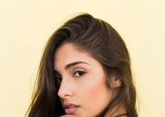 "Med menstruacijo me je oralno zadovoljil in občutek je bil ..." (5 deklet brutalno iskreno o svojih izkušnjah)