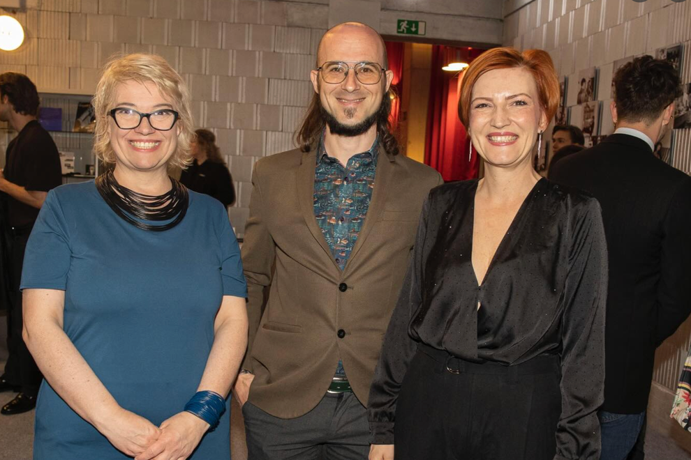 asta vrečko drama predstava