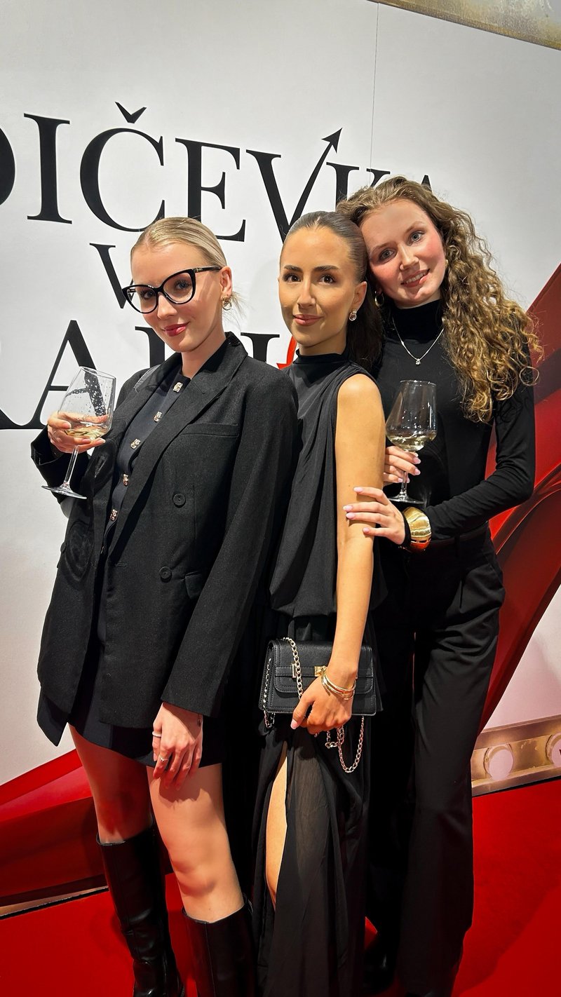 Od člankov do scenarijev in najboljši del tedna