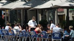 Gostinci pokajo od veselja, turisti pa vihajo nosove: prihaja ukrep, ki bo krojil poletne dni