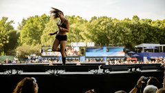 
                                                         Sziget 2026 napoveduje dodatni festivalski dan: Vrača se Day Zero