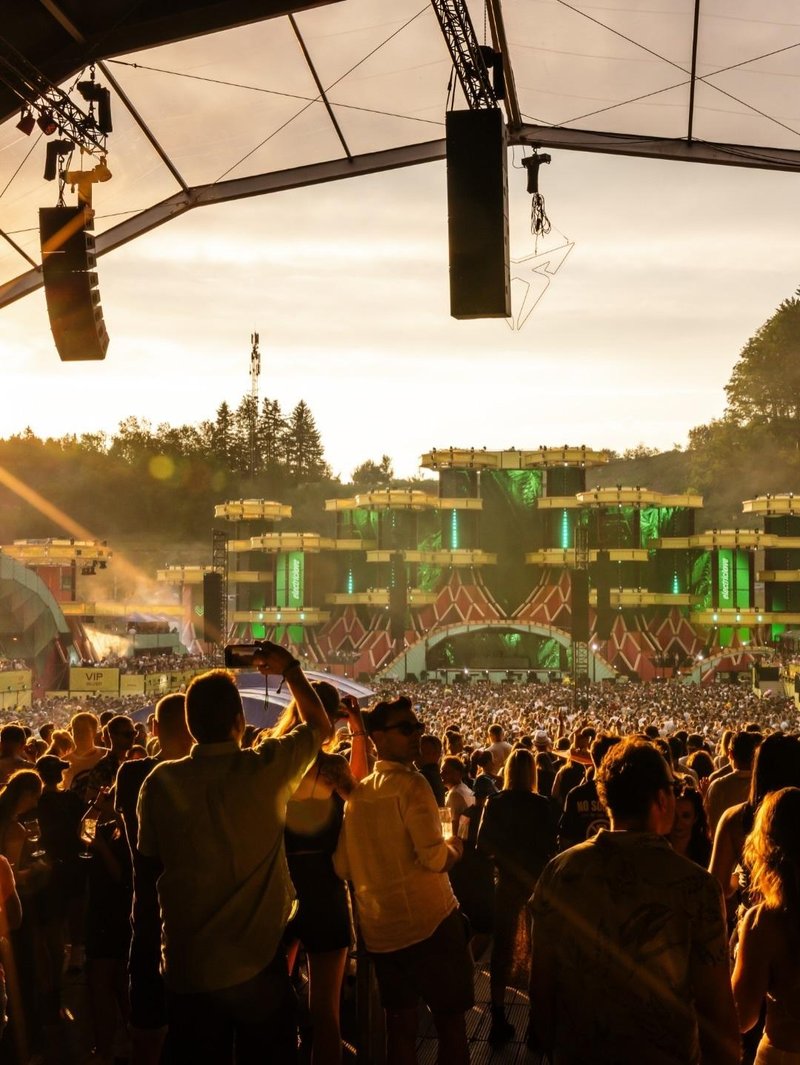 Cosmo vodnik: vroči glasbeni festivali poletja 2026