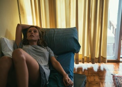 Nimajo prijateljev, večerjajo sami in o tem snemajo videe: spoznajte novi fenomen TikToka