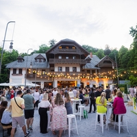Bili smo na Metropolitan Happy Hour v Švicariji: popoln odklop ob odlični glasbi, sproščenem druženju in nepozabnem vzdušju
