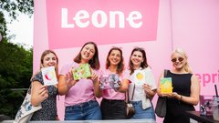 
                                                         Metropolitan Happy Hour