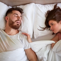 6 znakov, da seks s partnerjem ni tako dober, kot bi si želeli (morda je čas za iskren pogovor)