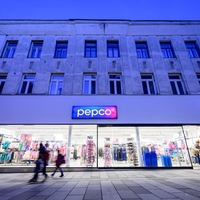 Pepco (spet) čisto sezul s svojo ponudbo: na voljo so hlače, ki so v poletni vročini prava odrešitev - pozabite na dizajnersko draginjo, tole vas bo navdušilo