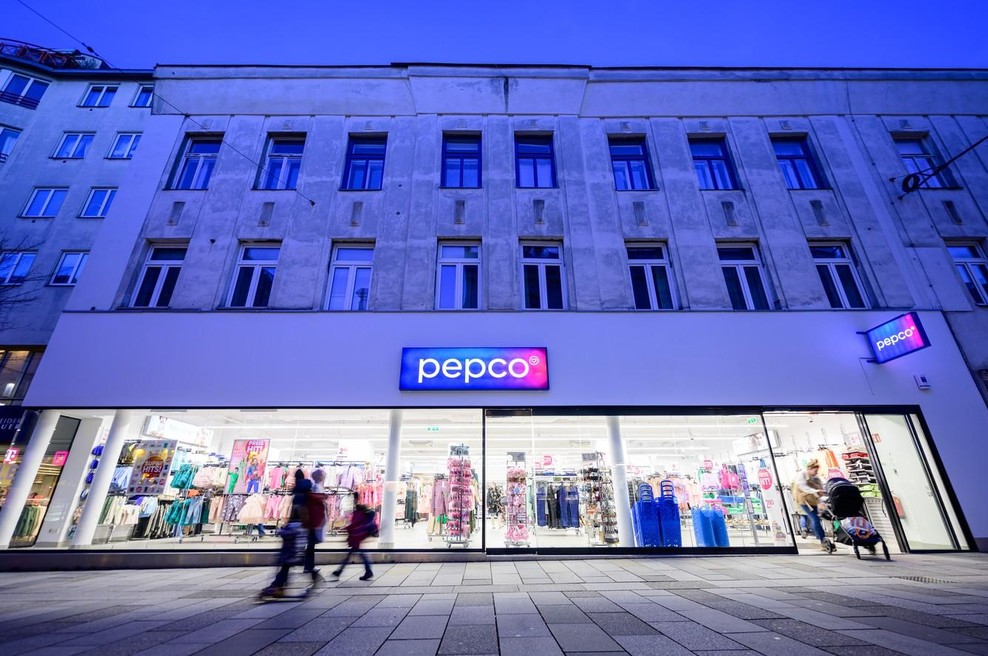 Pepco (spet) čisto sezul s svojo ponudbo: na voljo so hlače, ki so v poletni vročini prava odrešitev - pozabite na dizajnersko draginjo, tole vas bo navdušilo (foto: Profimedia)