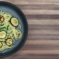 "Te testenine jem že tri dni zapored, popolne so za vročinski val!" Recept, ki vam bo prihranil čas in živce