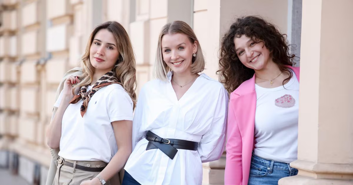 Kako je v resnici delati v Triglavu? Neli, Neja in Tara so šle preverit iz prve roke