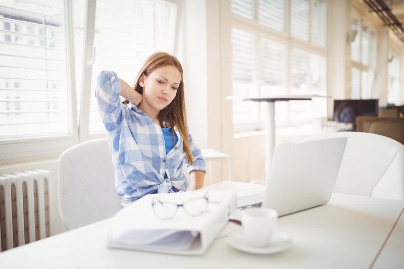 8 vsakodnevnih navad, ki vam po tihem kradejo energijo