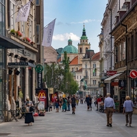 V centru Ljubljane smo opazili novo trgovino: kupci so nad njo navdušeni (res je nekaj posebnega)