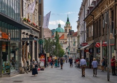 V centru Ljubljane smo opazili novo trgovino: kupci so nad njo navdušeni (res je nekaj posebnega)