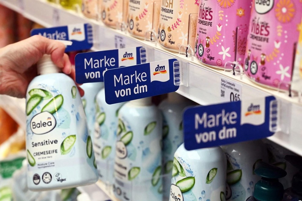 Balein izdelek za drobiž navdušuje uporabnice: pravijo, da naredi enako stvar kot veliko dražji produkti