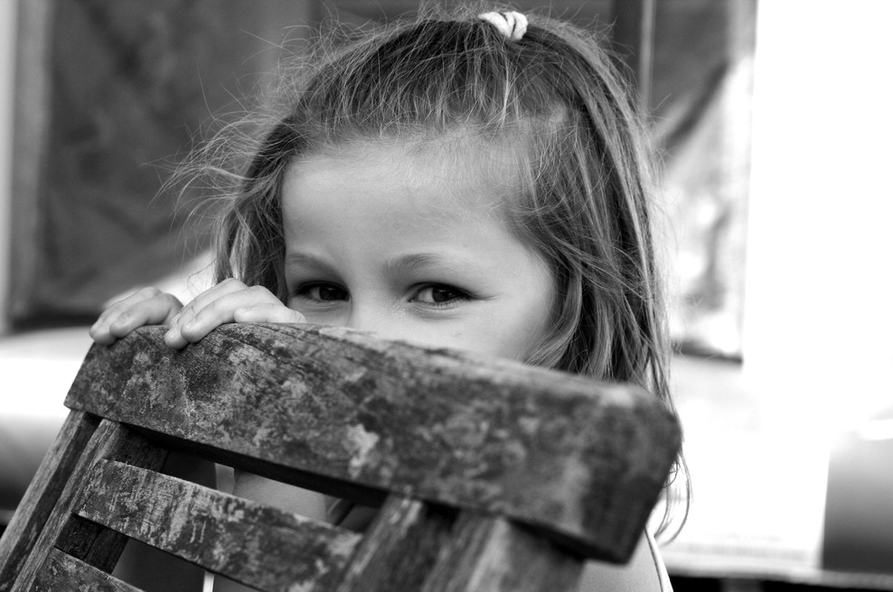 7 nevidnih sprožilcev travmatičnega otroštva, ki še vedno kontrolirajo vaše odraslo življenje (foto: Unsplash/Francois Verbeeck)