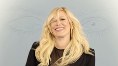 Predstavljamo novo digitalno naslovnico: Desiree Wallis
