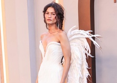 Kot boginja z Olimpa: Zendaya je s temi modnimi videzi ukradla vso pozornost
