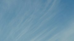 
                                                         Za željne čutnih melodij, je bojda najbolj romantično Italijansko mesto, Verona, le streljaj iz Bardolina. V večnem iskanju neprekosljive umetnosti in kulture Arena di Verona  gosti številne odmevne predstave. Kot se za antično areno spodobi, tudi ta slovi po osupljivi akustiki in vsako poletje gosti operni festival, ki pod oder privabi posameznike, željne vrhunskih melodij.