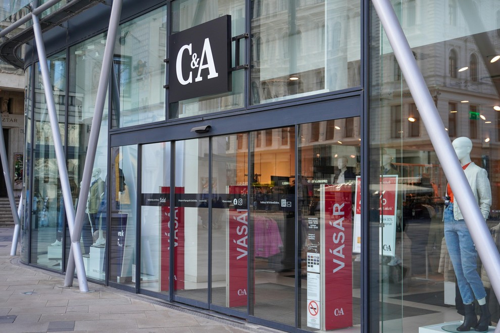 c&a